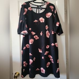 Agnes and Dora dress with pockets! Size XXL